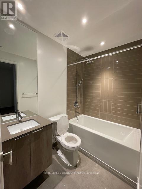 518 - 448 Burnhamthorpe Road W, Mississauga, Ontario  L5B 2C4 - Photo 9 - W12929408