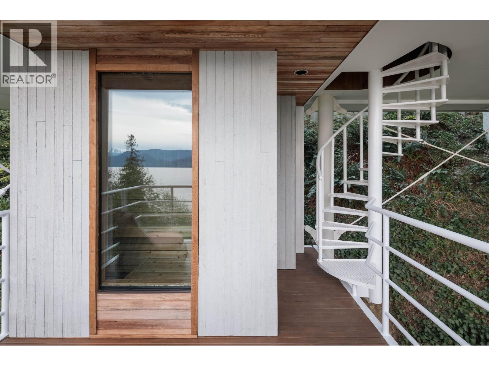 90 Isleview Place, West Vancouver, British Columbia V0N 2E0 - Photo 29 - R3104423