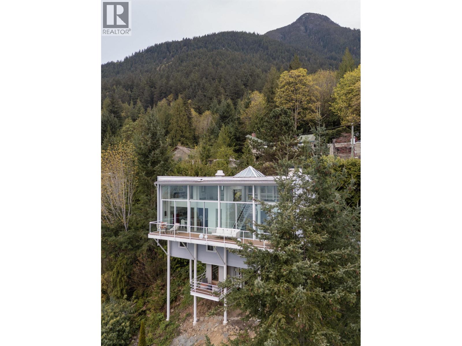 90 Isleview Place, West Vancouver, British Columbia V0N 2E0 - Photo 4 - R3104423