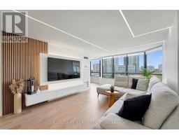 712 - 7420 BATHURST STREET, Vaughan, Ontario