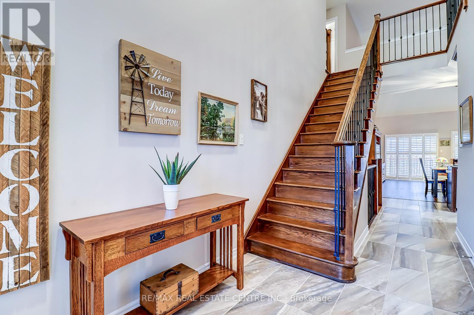 3 Alamode Road, Brampton, Ontario  L6R 3Z8 - Photo 5 - W12931012