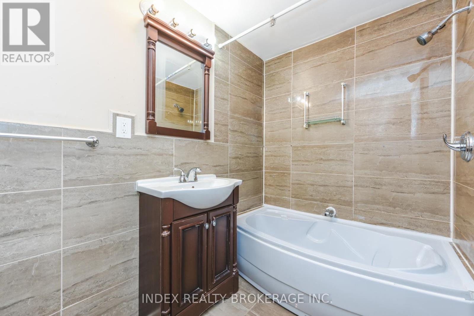 428 Father Tobin Road, Brampton, Ontario  L6R 0S2 - Photo 13 - W12931024