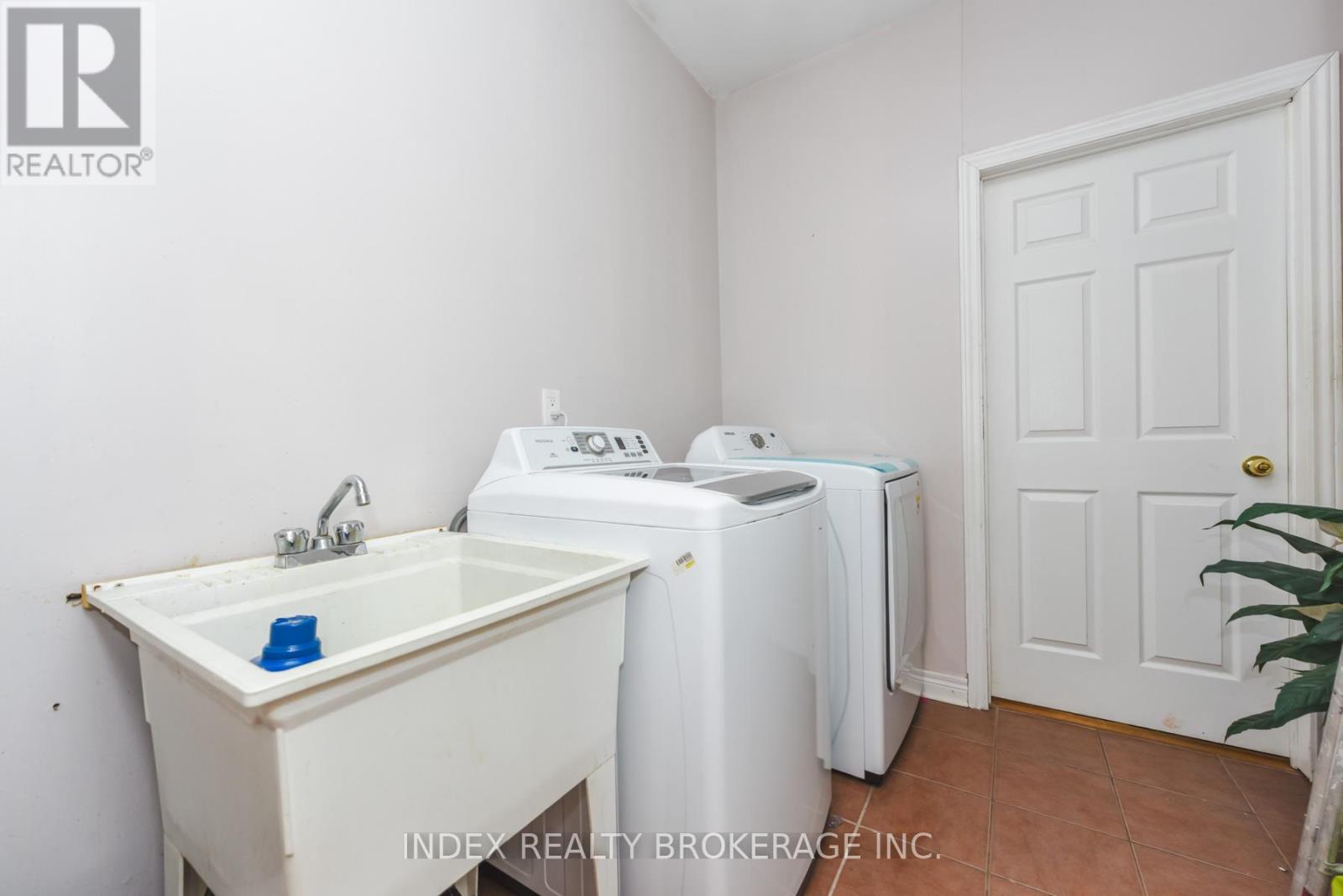 428 Father Tobin Road, Brampton, Ontario  L6R 0S2 - Photo 19 - W12931024