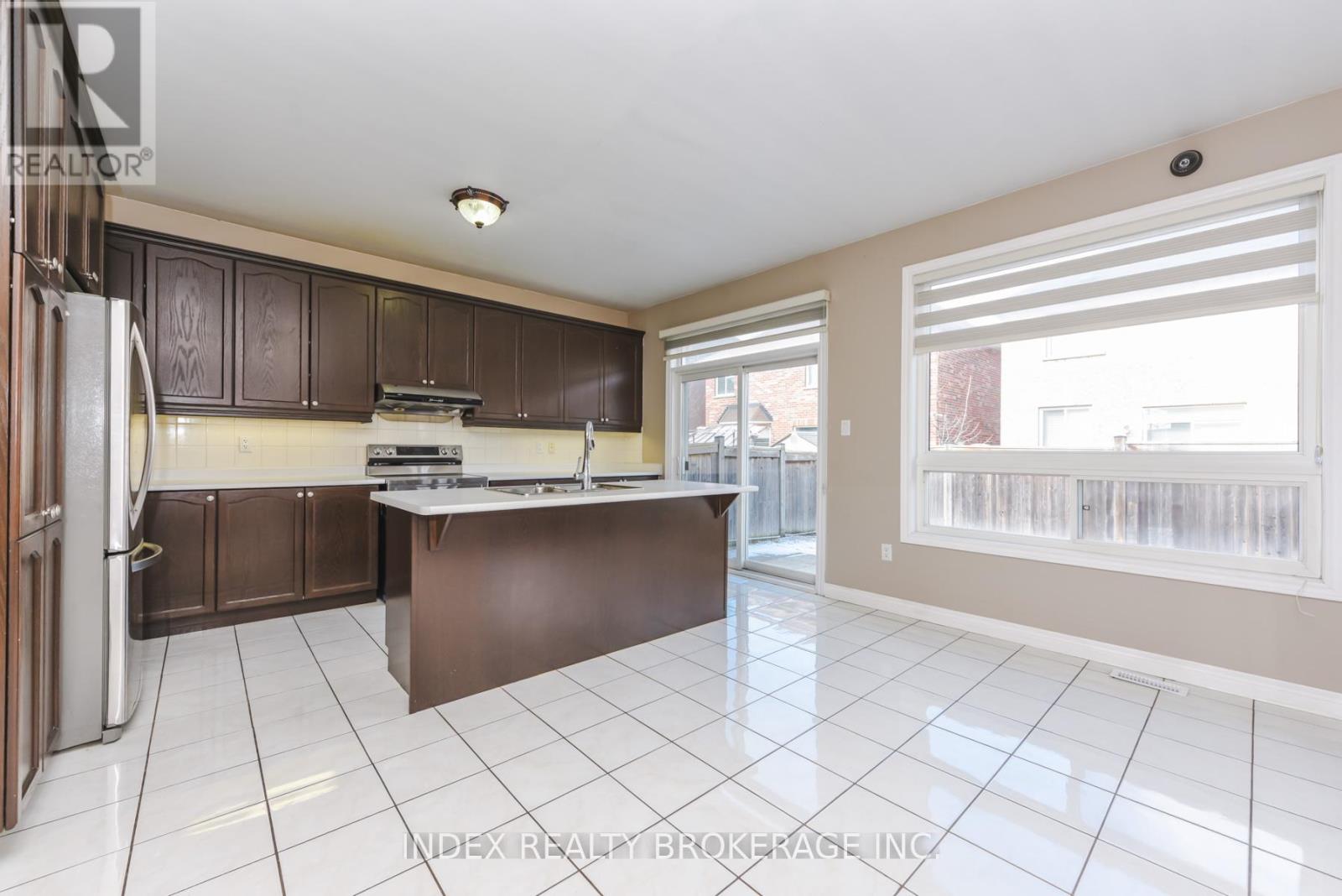 428 Father Tobin Road, Brampton, Ontario  L6R 0S2 - Photo 20 - W12931024