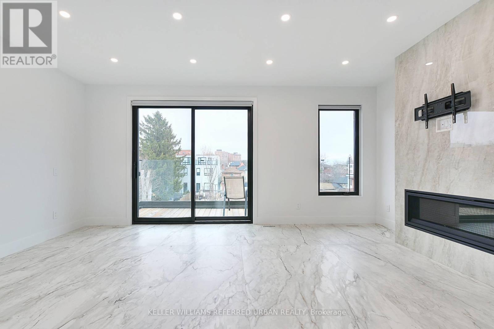 613 Harvie Avenue, Toronto, Ontario  M6E 4M4 - Photo 21 - W12931042