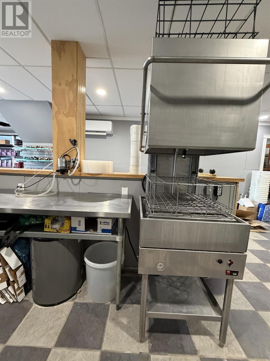 238 University Ave, Charlottetown, Prince Edward Island  C1A 4L9 - Photo 4 - 202605713