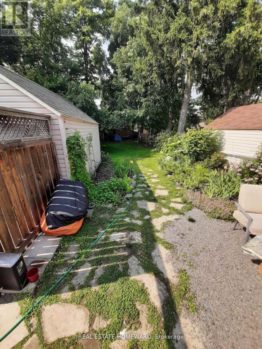 408 O'connor Drive, Toronto, Ontario  M4J 2W3 - Photo 19 - E12928498