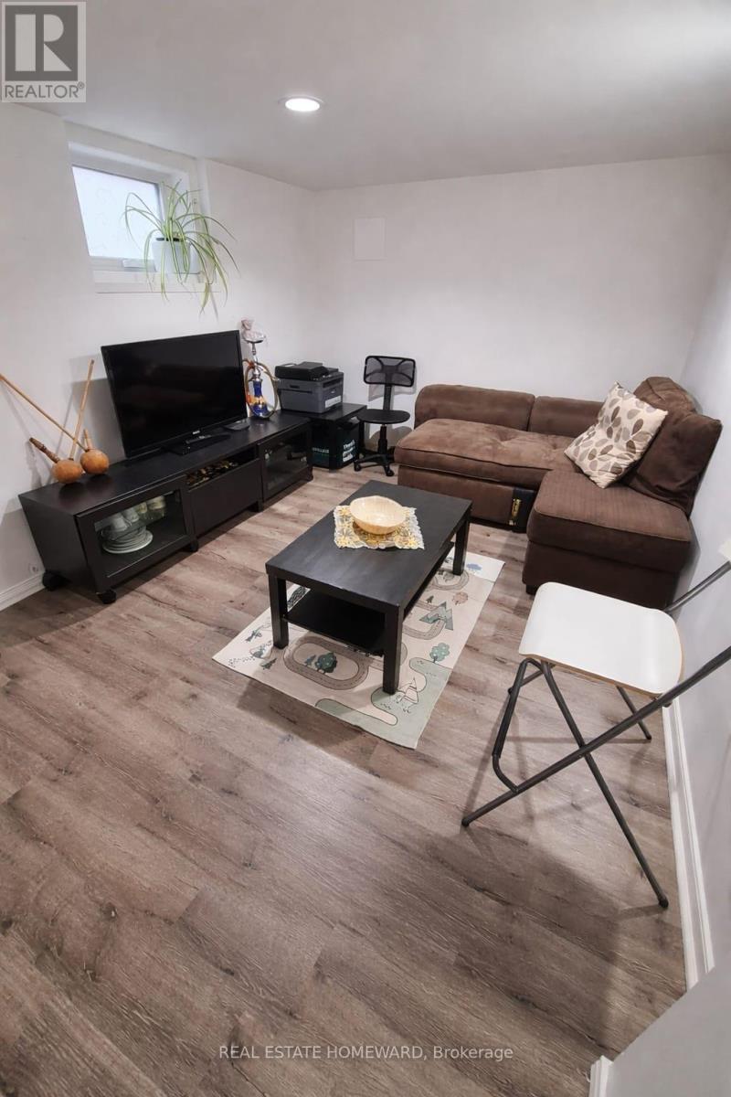 408 O'connor Drive, Toronto, Ontario  M4J 2W3 - Photo 8 - E12928498