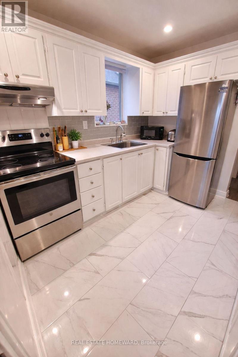 408 O'connor Drive, Toronto, Ontario  M4J 2W3 - Photo 6 - E12928498