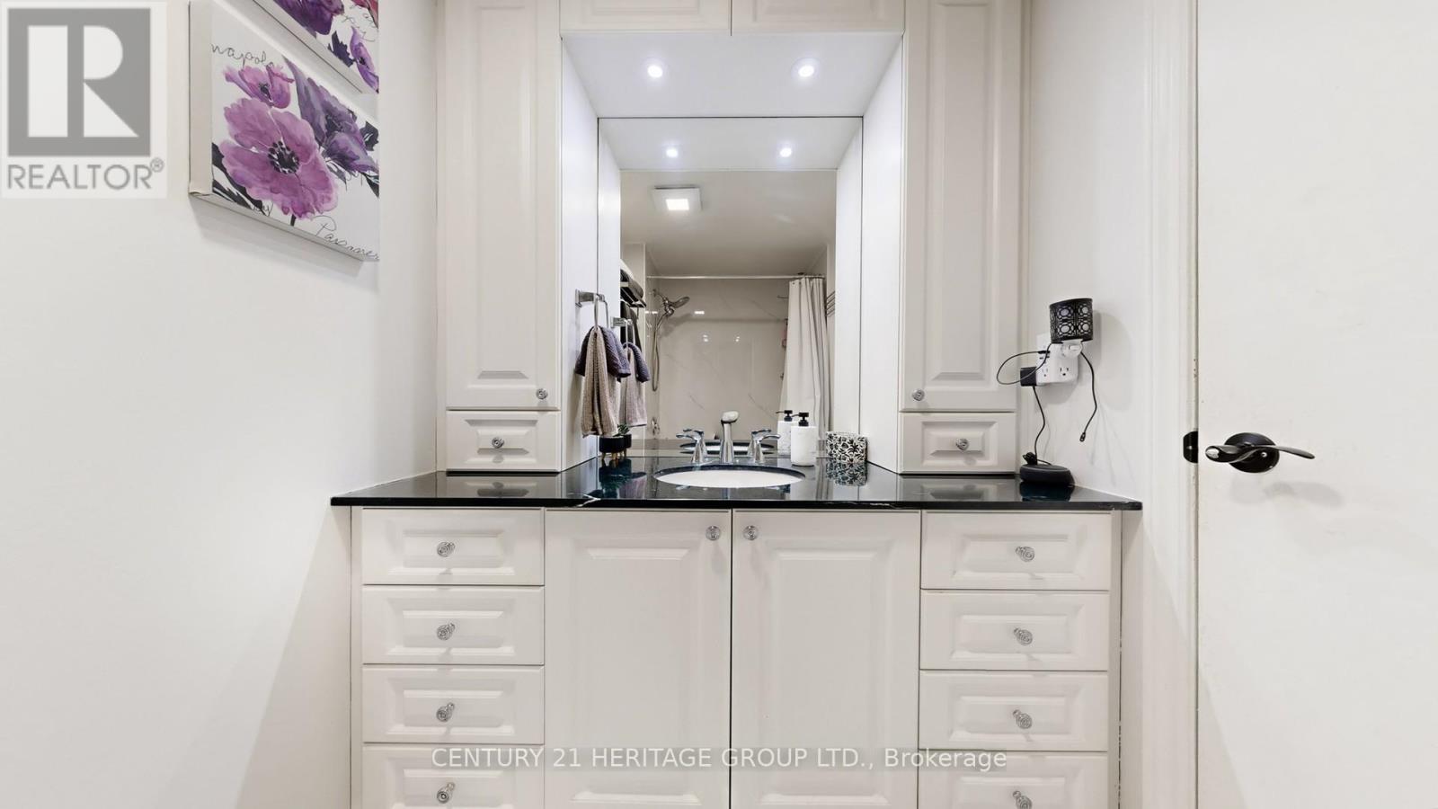 8 Dunkeld Way, Markham, Ontario  L3T 4Y9 - Photo 37 - N12914684