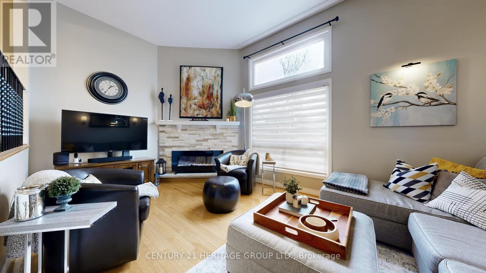 8 Dunkeld Way, Markham, Ontario  L3T 4Y9 - Photo 7 - N12914684