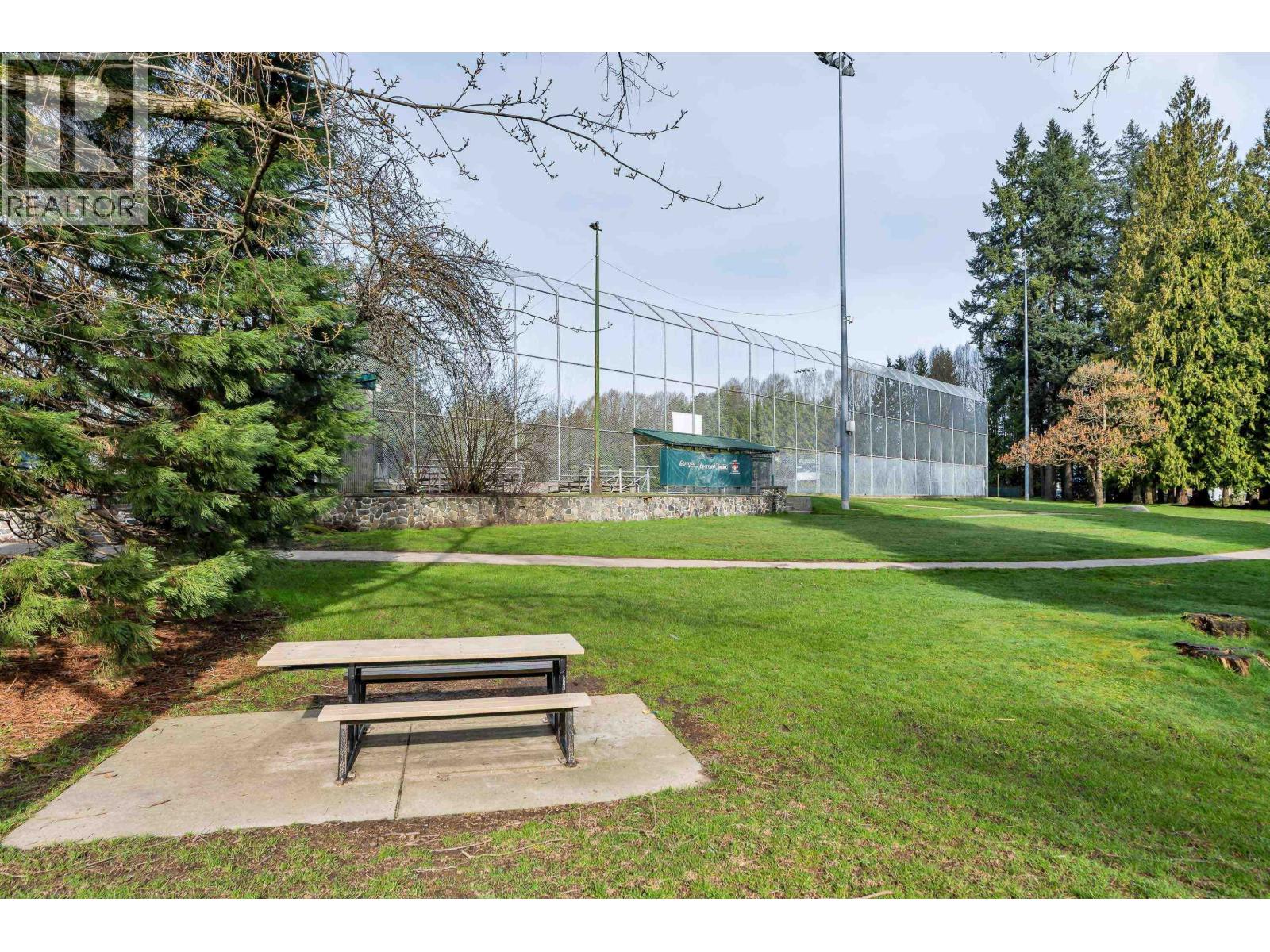 212 535 Blue Mountain Street, Coquitlam, British Columbia  V3J 4R2 - Photo 31 - R3104306