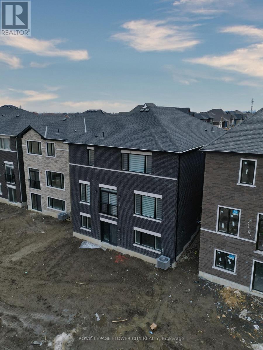 21 Aveena Road N, Brampton, Ontario  L6P 0Z5 - Photo 4 - W12930326