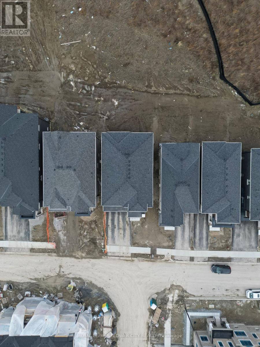 21 Aveena Road N, Brampton, Ontario  L6P 0Z5 - Photo 6 - W12930326