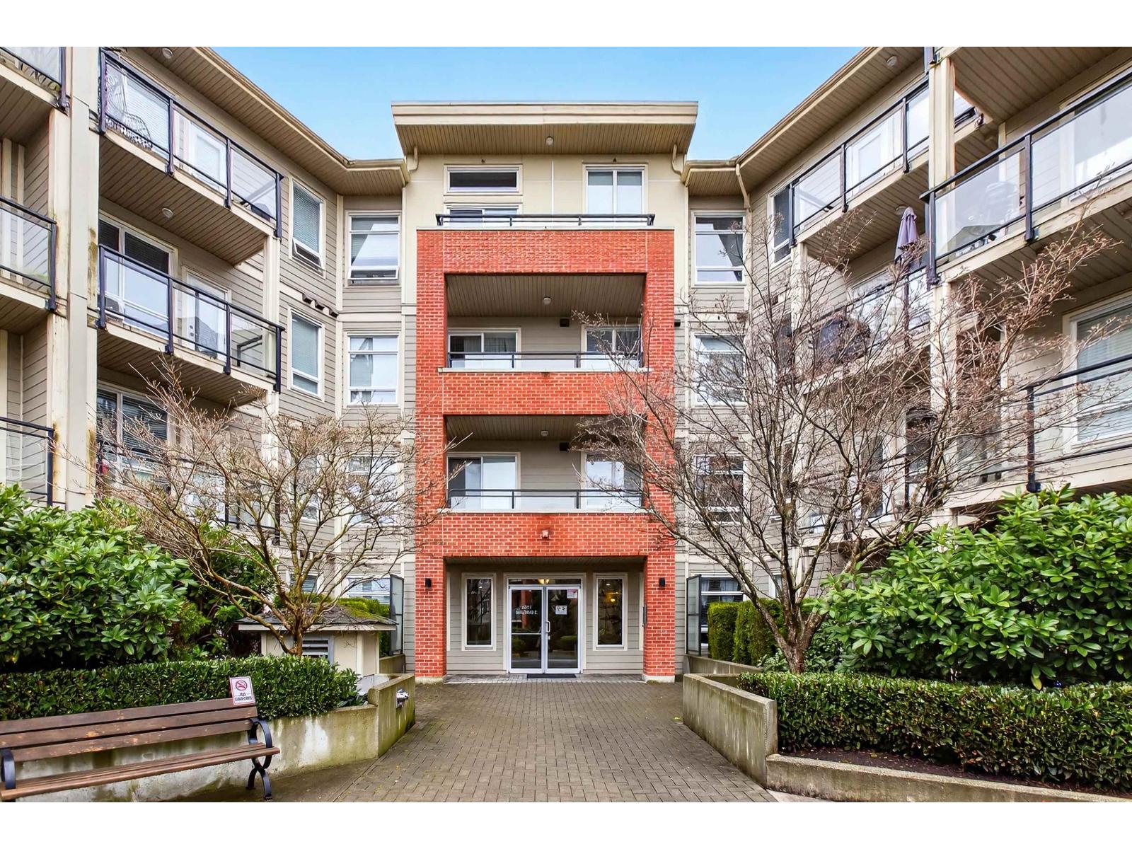 C412 20211 66 AVENUE, Langley, British Columbia