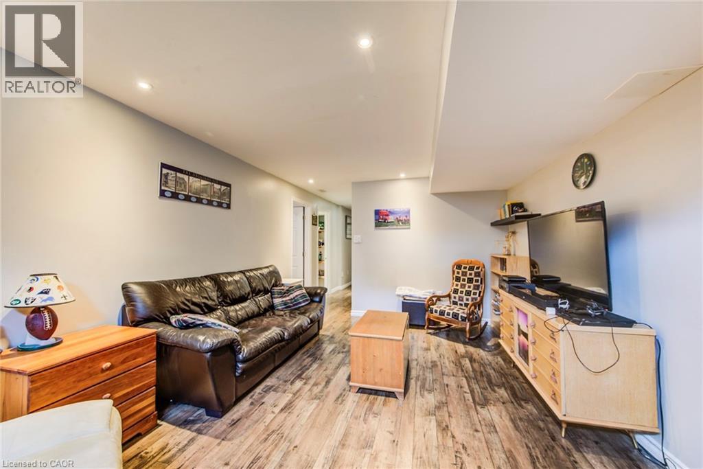 43 Hagan Avenue, Guelph, Ontario  N1E 7B7 - Photo 37 - 40815116