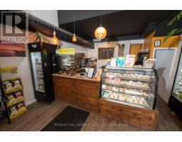 2256 QUEEN STREET E, Toronto, Ontario