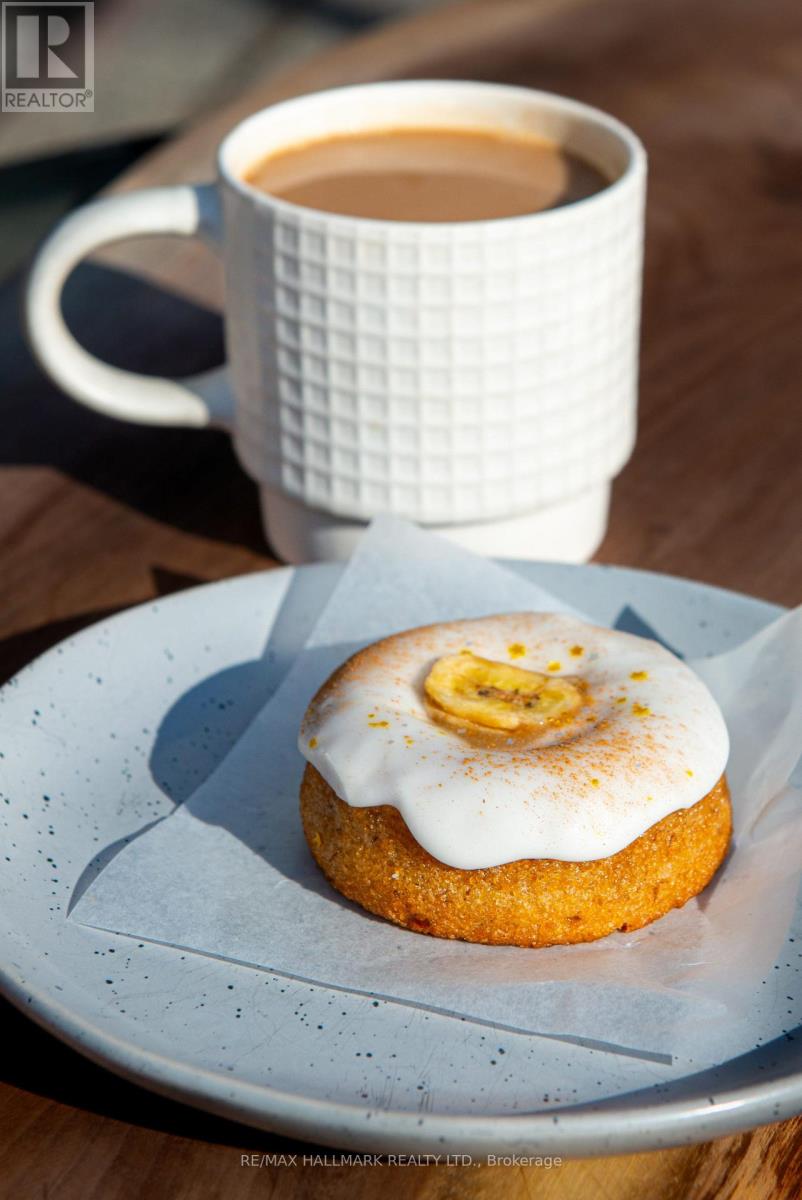 2256 Queen Street E, Toronto, Ontario  M4E 1G2 - Photo 7 - E12924976