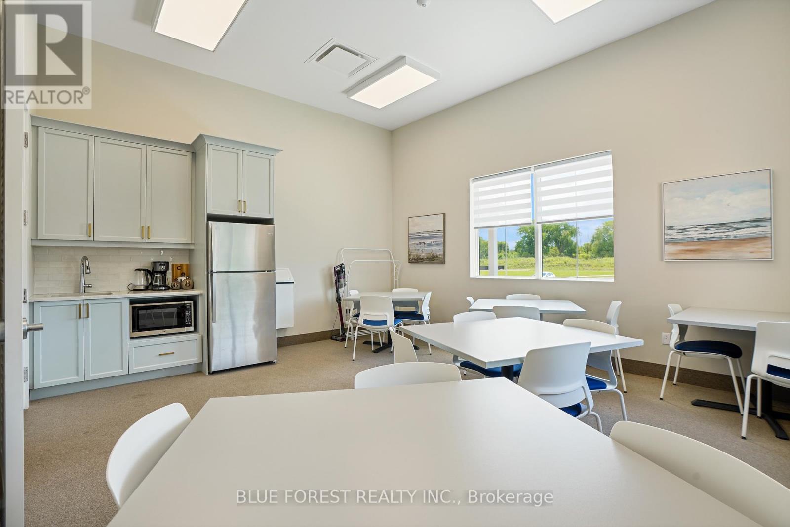 307 - 100 The Promenade, Central Elgin, Ontario  N5L 1C5 - Photo 33 - X12931092