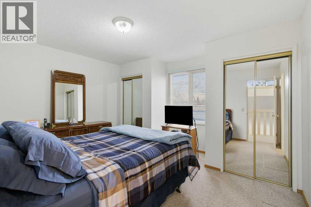 555 Queensland Circle Se, Calgary, Alberta  T2J 4P7 - Photo 20 - A2295695