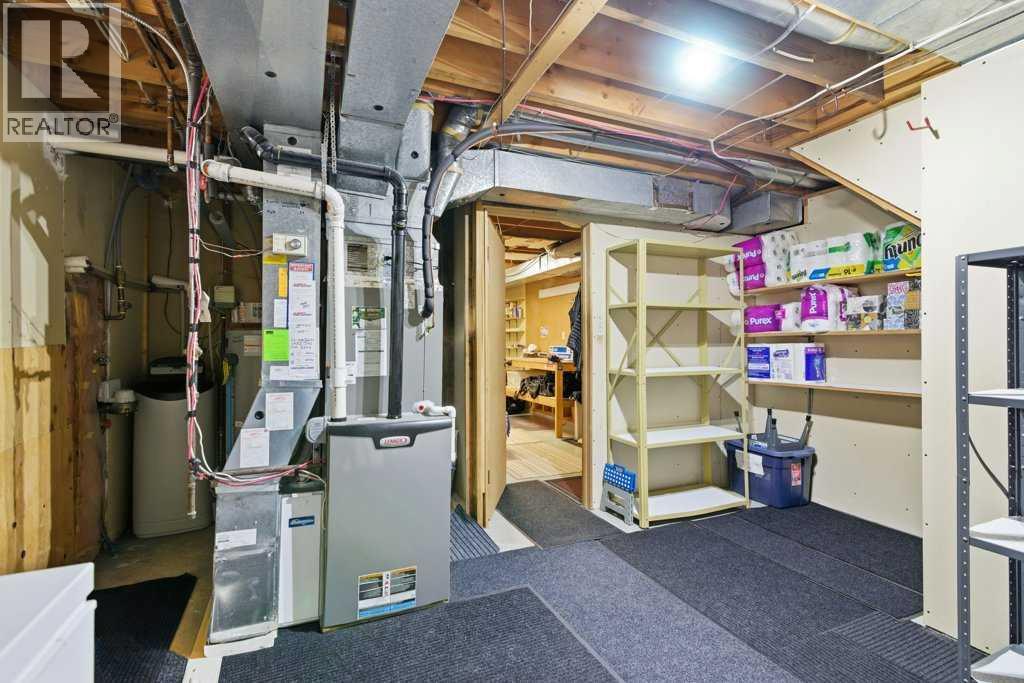 555 Queensland Circle Se, Calgary, Alberta  T2J 4P7 - Photo 30 - A2295695