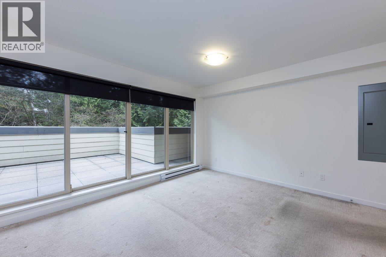 Ph1 2832 Capilano Road, North Vancouver, British Columbia  V7R 4H5 - Photo 13 - R3104239