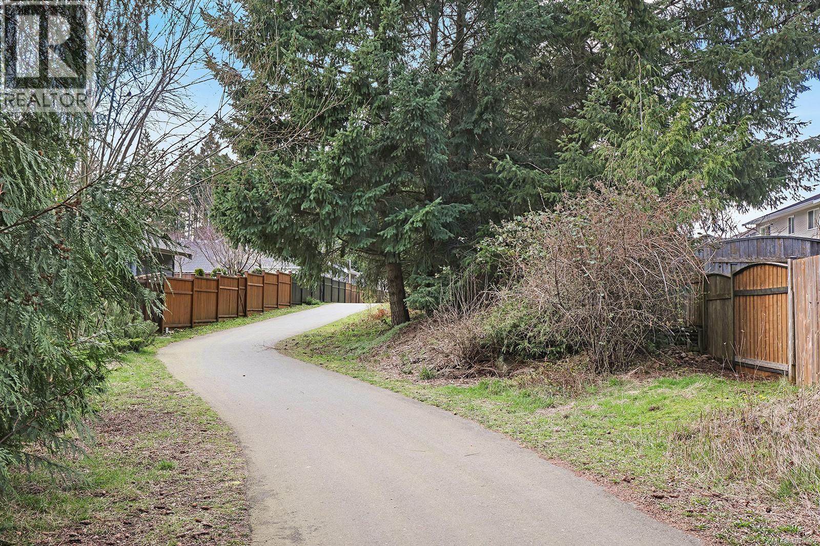 912 Prestwick Pl, Courtenay, British Columbia  V9N 0E1 - Photo 38 - 1030095