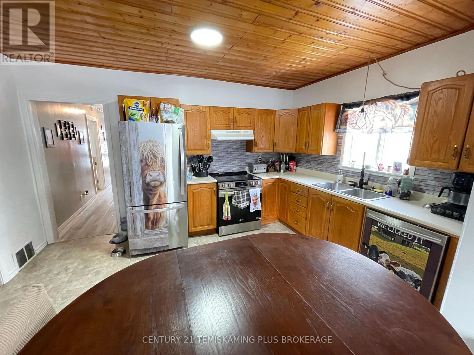 402 Farah Avenue, Temiskaming Shores, Ontario  P0J 1P0 - Photo 15 - T12931130