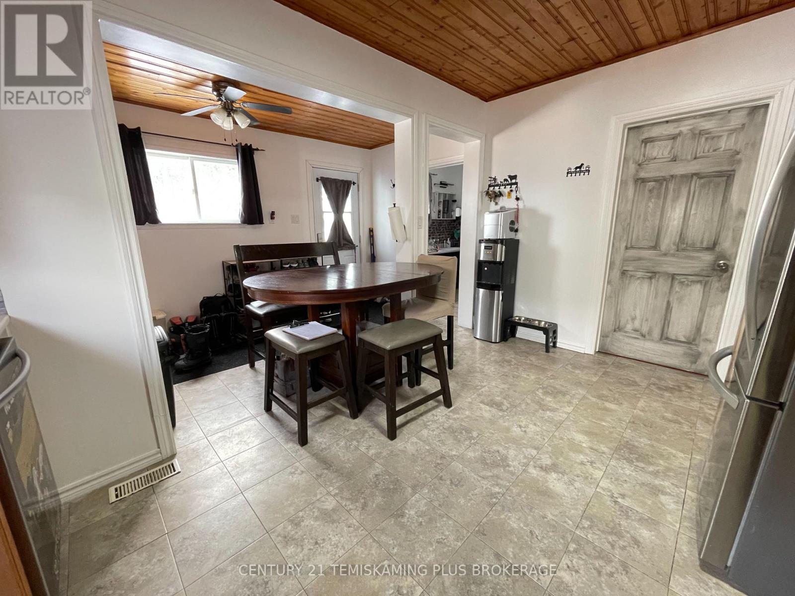 402 Farah Avenue, Temiskaming Shores, Ontario  P0J 1P0 - Photo 17 - T12931130