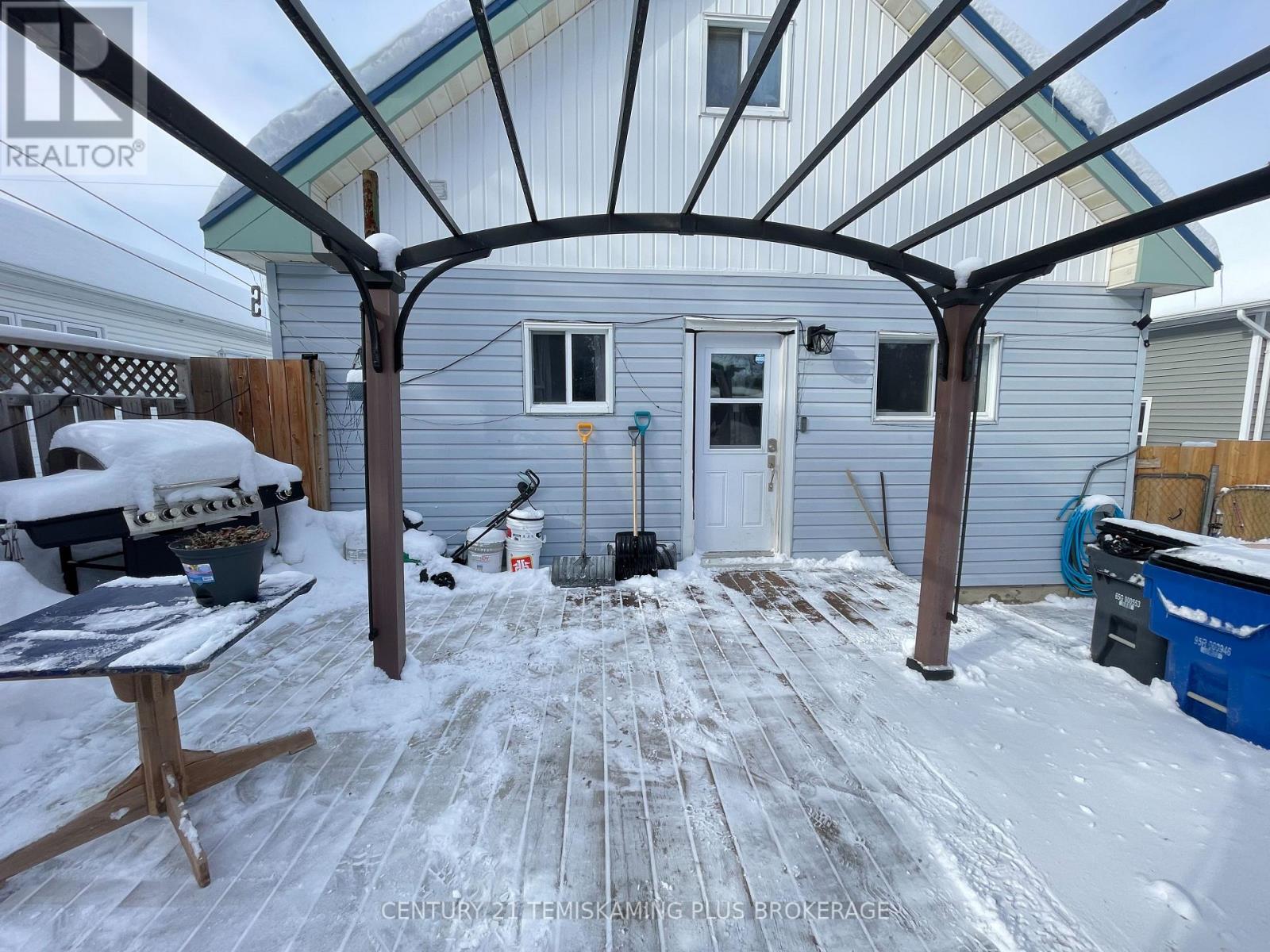 402 Farah Avenue, Temiskaming Shores, Ontario  P0J 1P0 - Photo 5 - T12931130