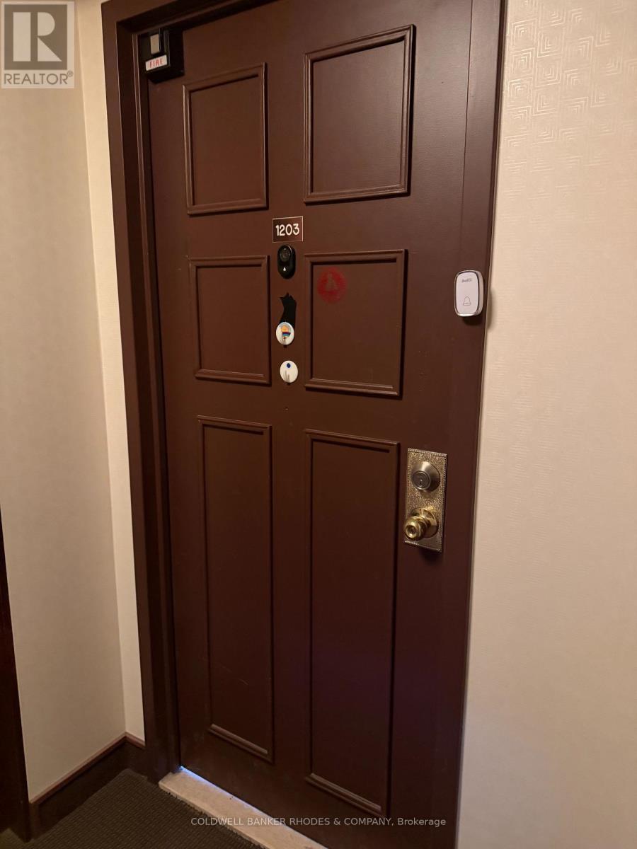 1203 - 200 Lafontaine Avenue, Ottawa, Ontario  K1L 8K8 - Photo 5 - X12931100