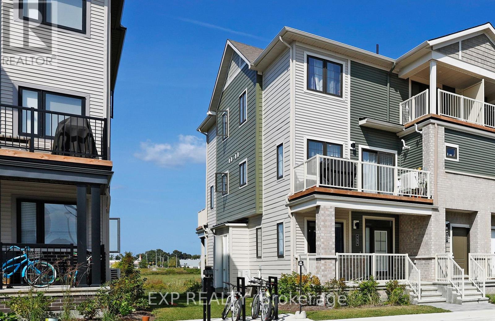 757 Chromite Private, Ottawa, Ontario  K2J 7J2 - Photo 2 - X12931122