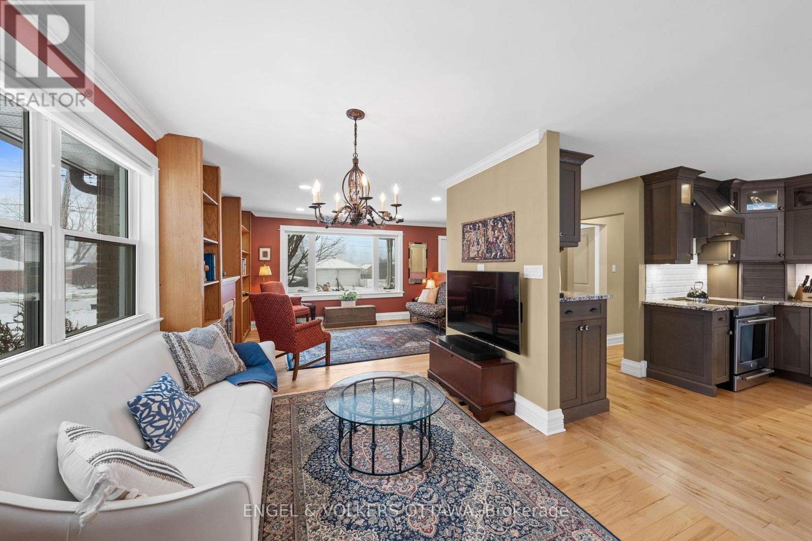 1105 Edward Street, Ottawa, Ontario  K4M 1G8 - Photo 8 - X12931146