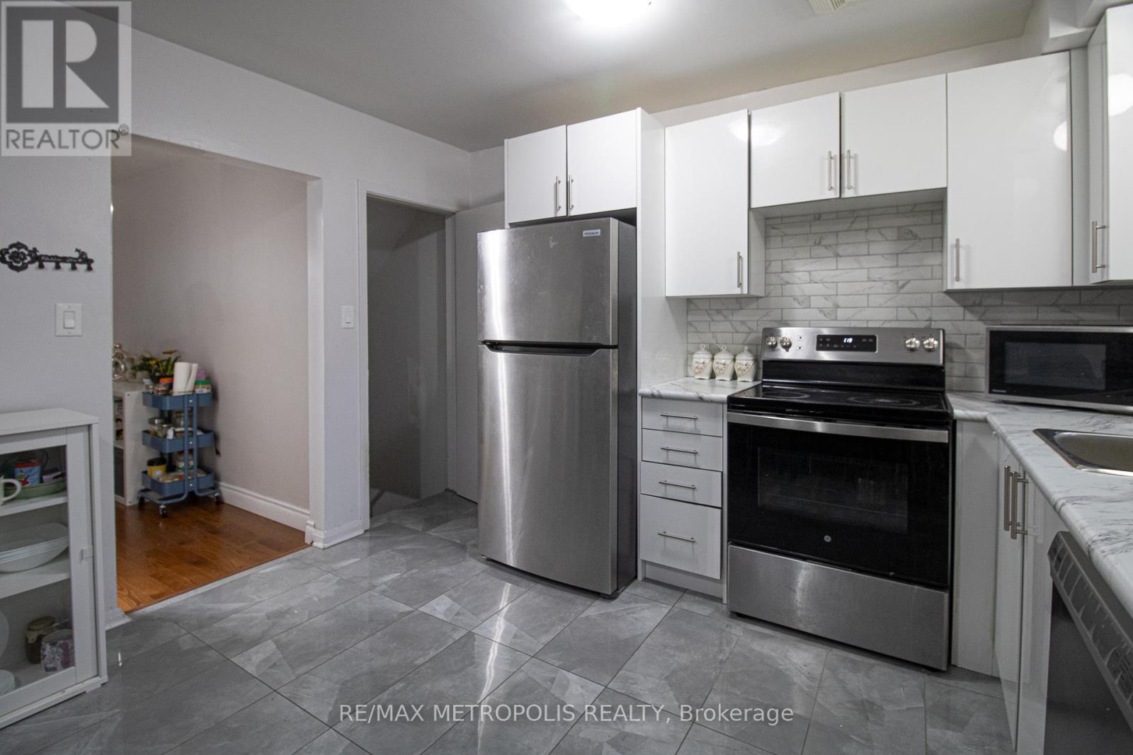 1098 Cedar Street, Oshawa, Ontario  L1J 3R9 - Photo 13 - E12931078