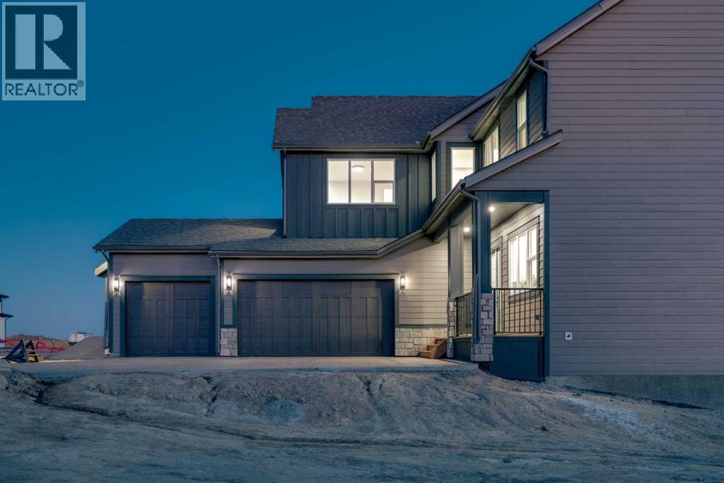 341 Limestone Bay, Balzac, Alberta  T4B 5T5 - Photo 2 - A2294370