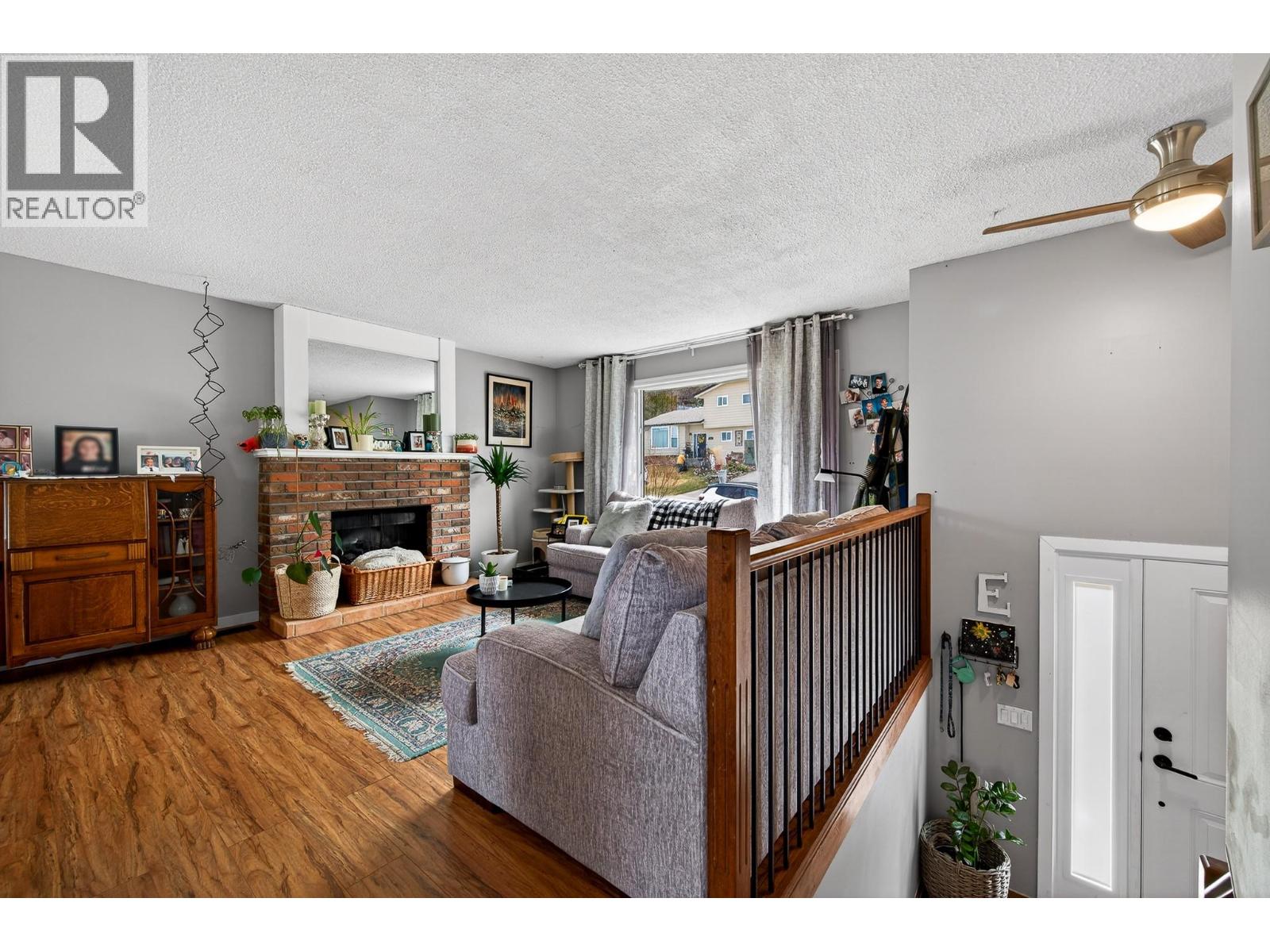 2368 Omineca Drive, Kamloops, British Columbia  V2E 1X3 - Photo 2 - 10381079