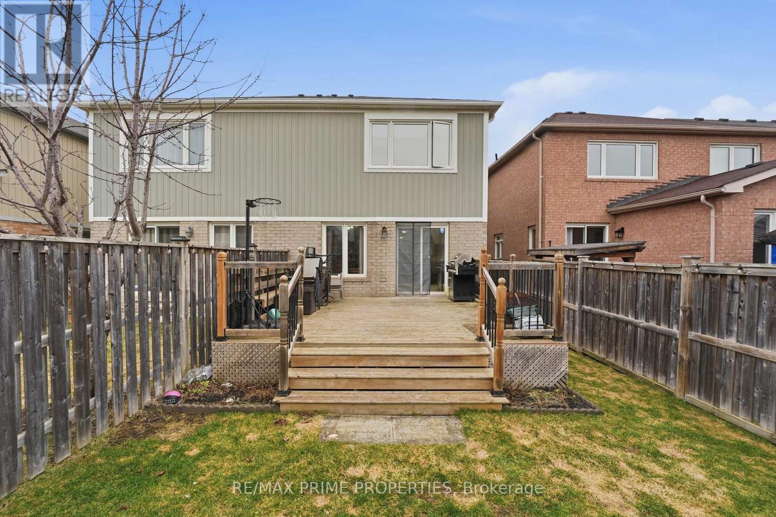 157 Meadowhawk Trail, Bradford West Gwillimbury, Ontario  L3Z 0E3 - Photo 24 - N12931108