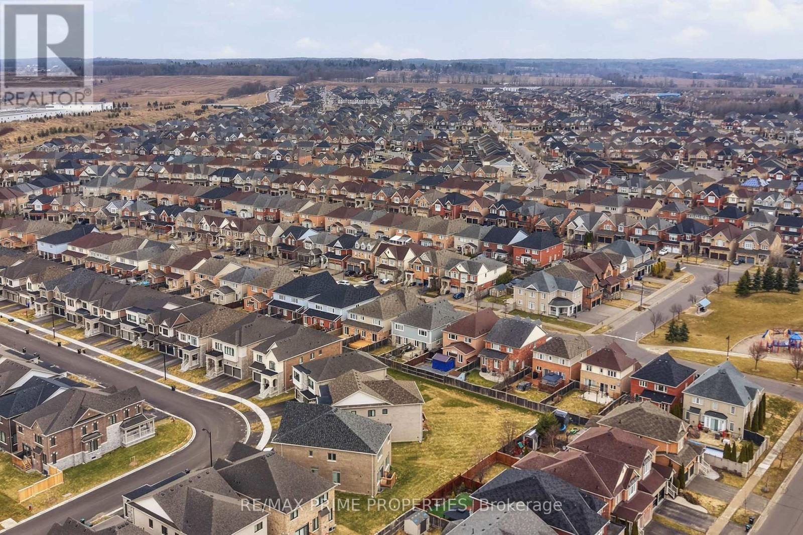 157 Meadowhawk Trail, Bradford West Gwillimbury, Ontario  L3Z 0E3 - Photo 27 - N12931108