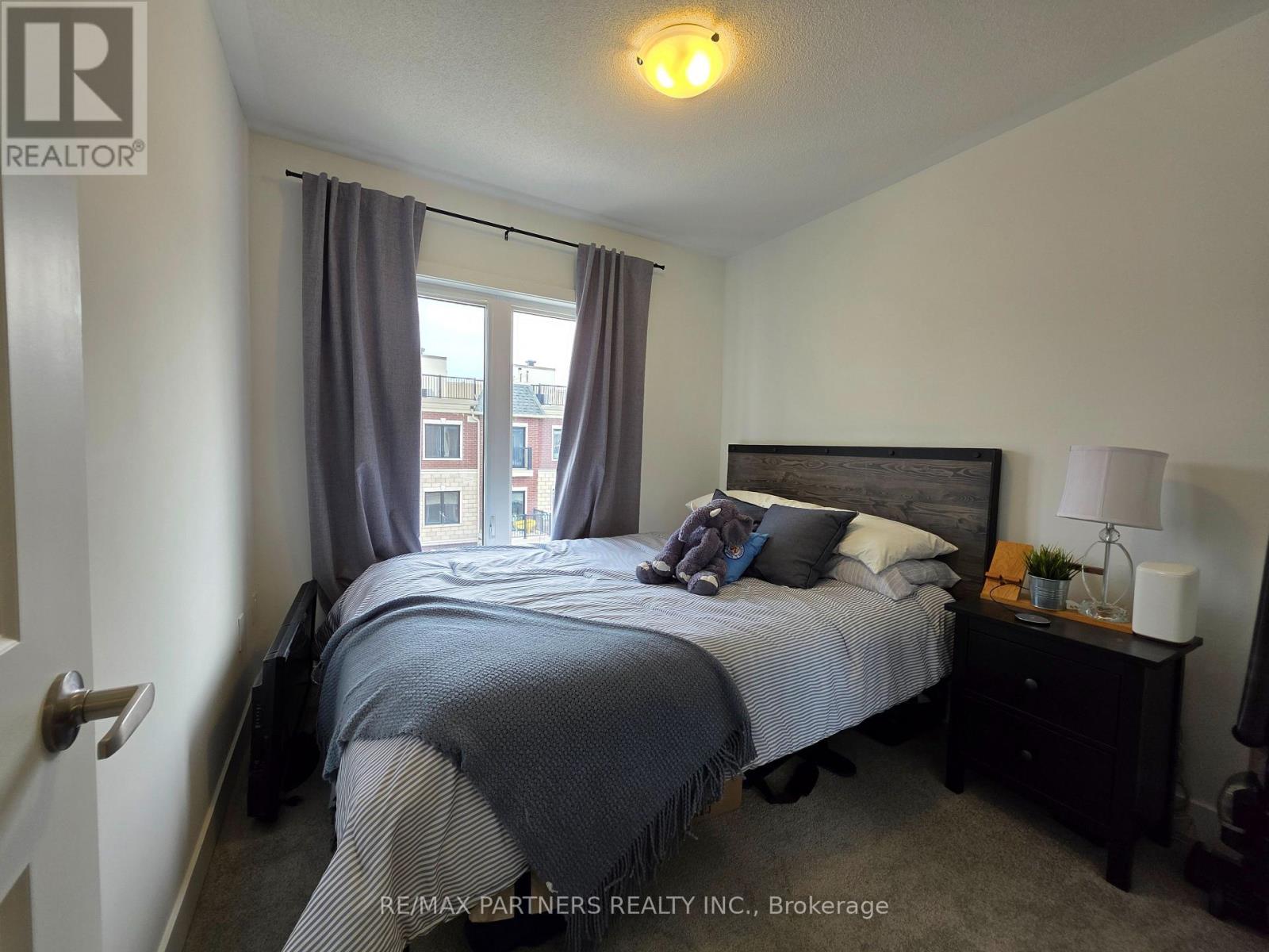 24 Canton Lane, Whitchurch-Stouffville, Ontario  L4A 4W8 - Photo 10 - N12931114