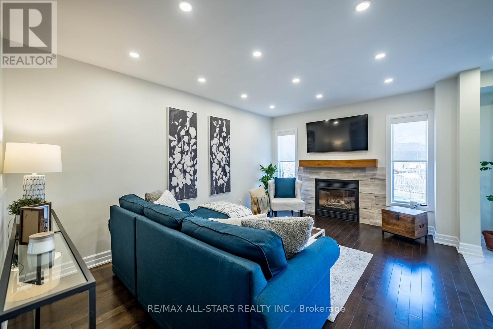 24 Willoway, Whitchurch-Stouffville, Ontario  L4A 1K7 - Photo 13 - N12931148