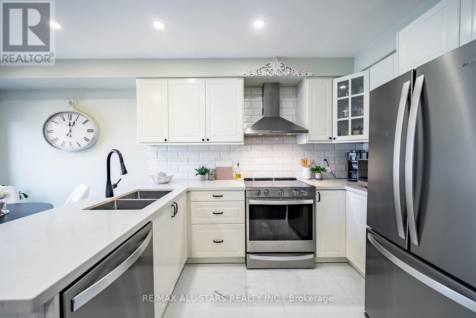 24 Willoway, Whitchurch-Stouffville, Ontario  L4A 1K7 - Photo 21 - N12931148