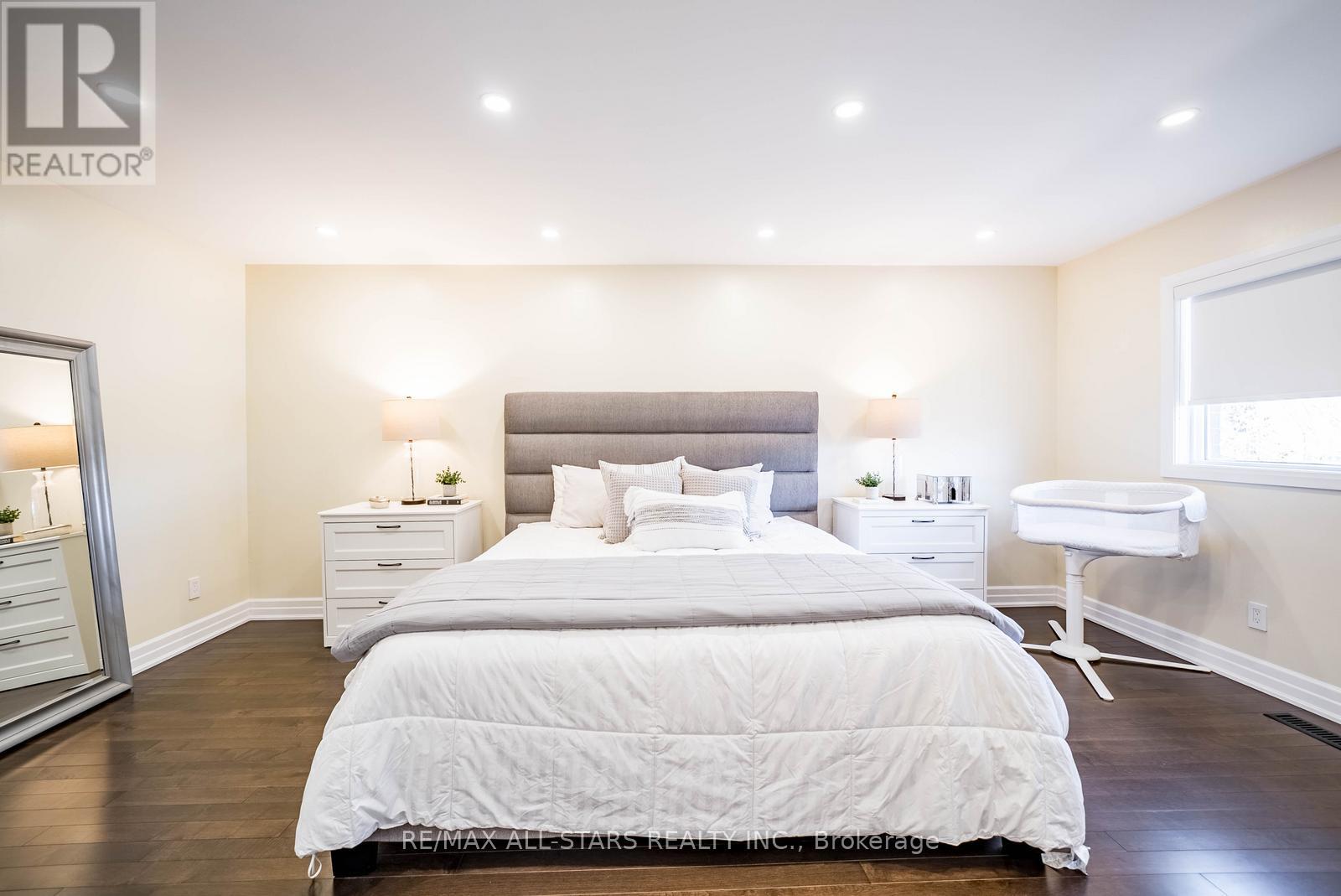 24 Willoway, Whitchurch-Stouffville, Ontario  L4A 1K7 - Photo 25 - N12931148