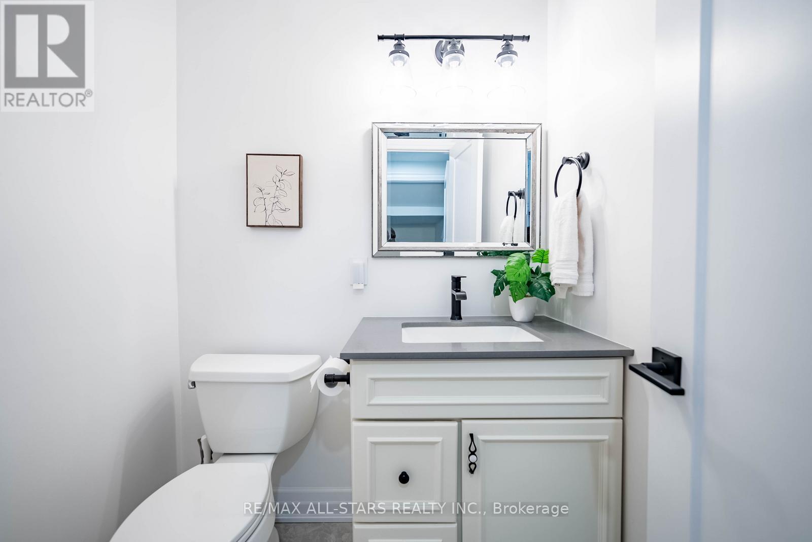 24 Willoway, Whitchurch-Stouffville, Ontario  L4A 1K7 - Photo 34 - N12931148