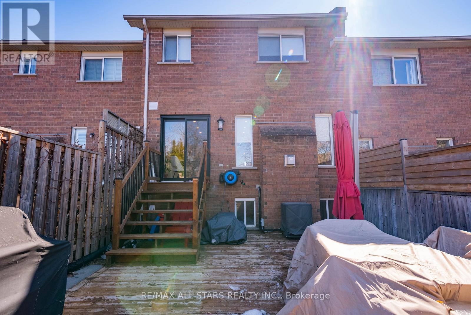 24 Willoway, Whitchurch-Stouffville, Ontario  L4A 1K7 - Photo 45 - N12931148