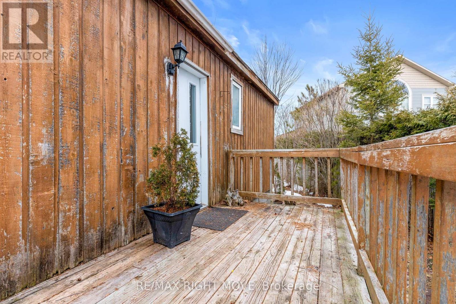 2674 Lone Birch Trail, Ramara, Ontario  L0K 1B0 - Photo 13 - S12931096