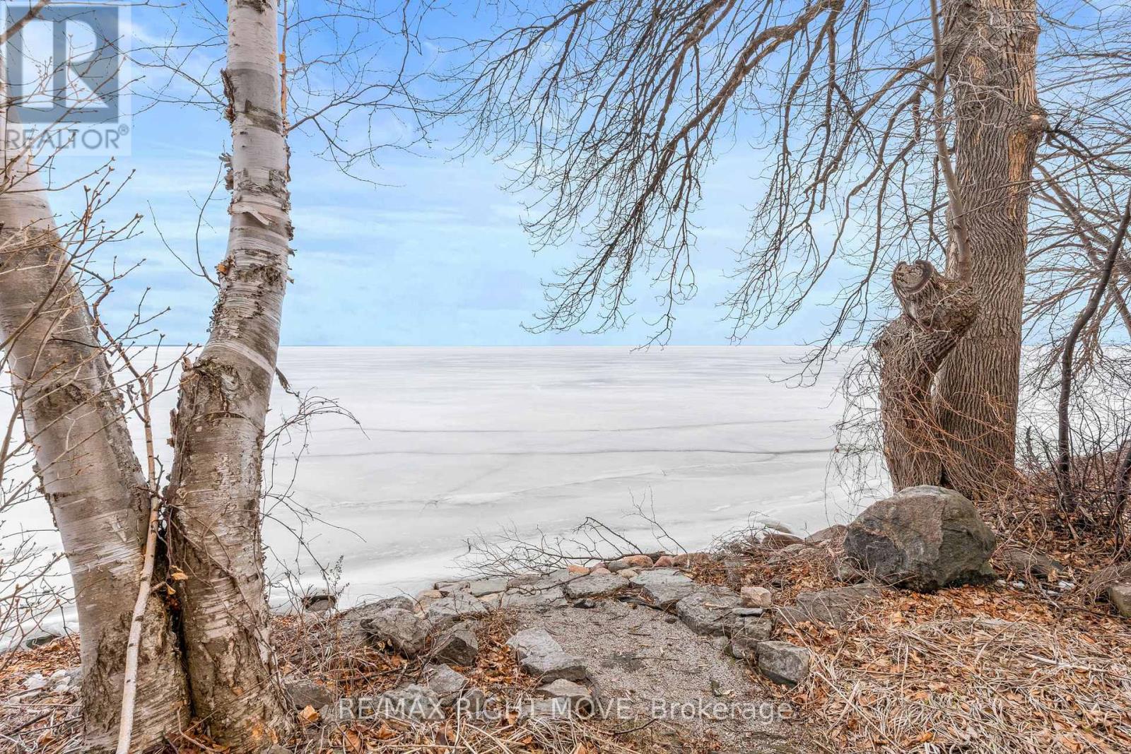 2674 Lone Birch Trail, Ramara, Ontario  L0K 1B0 - Photo 42 - S12931096