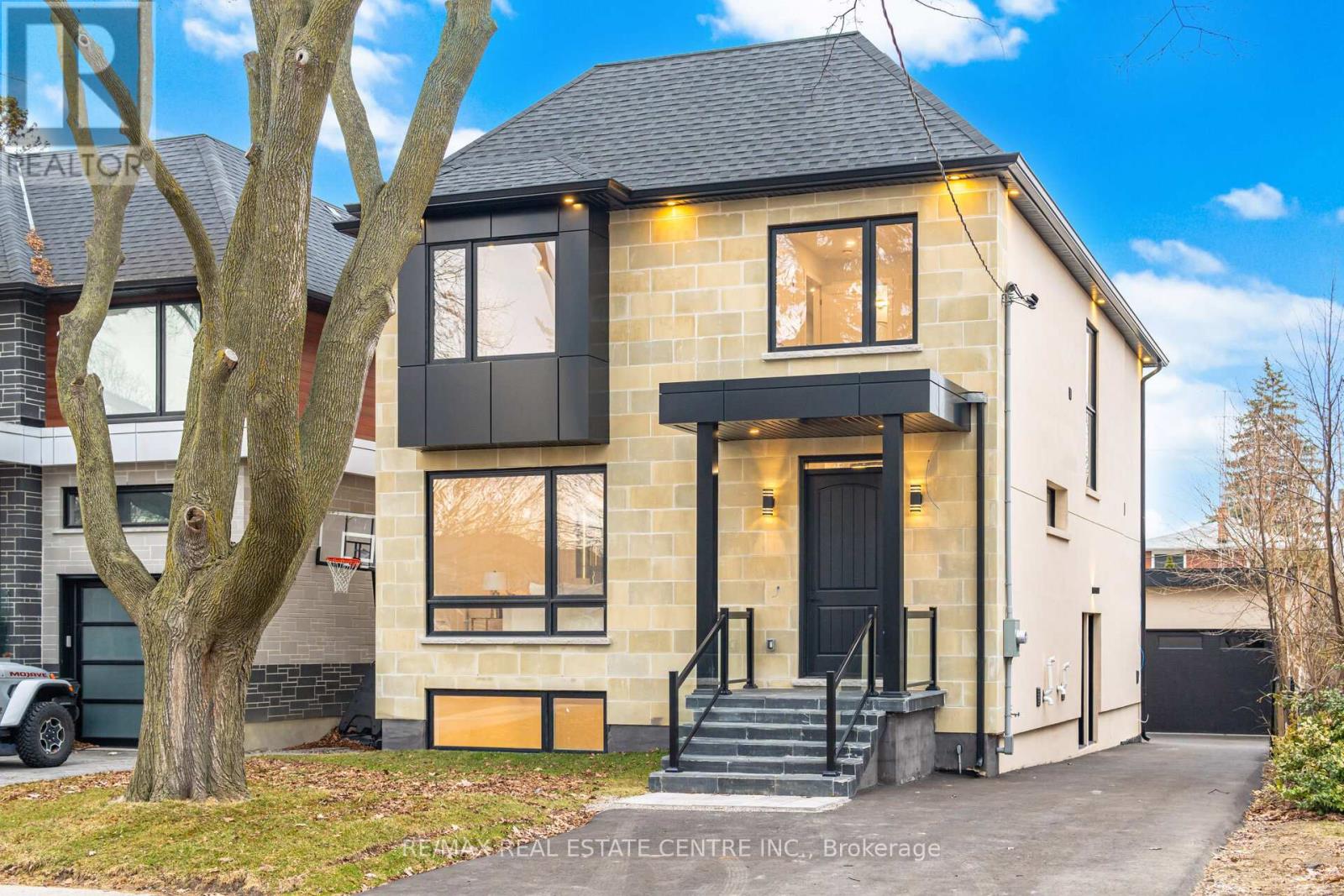 11 BENTLEY DRIVE, Toronto, Ontario