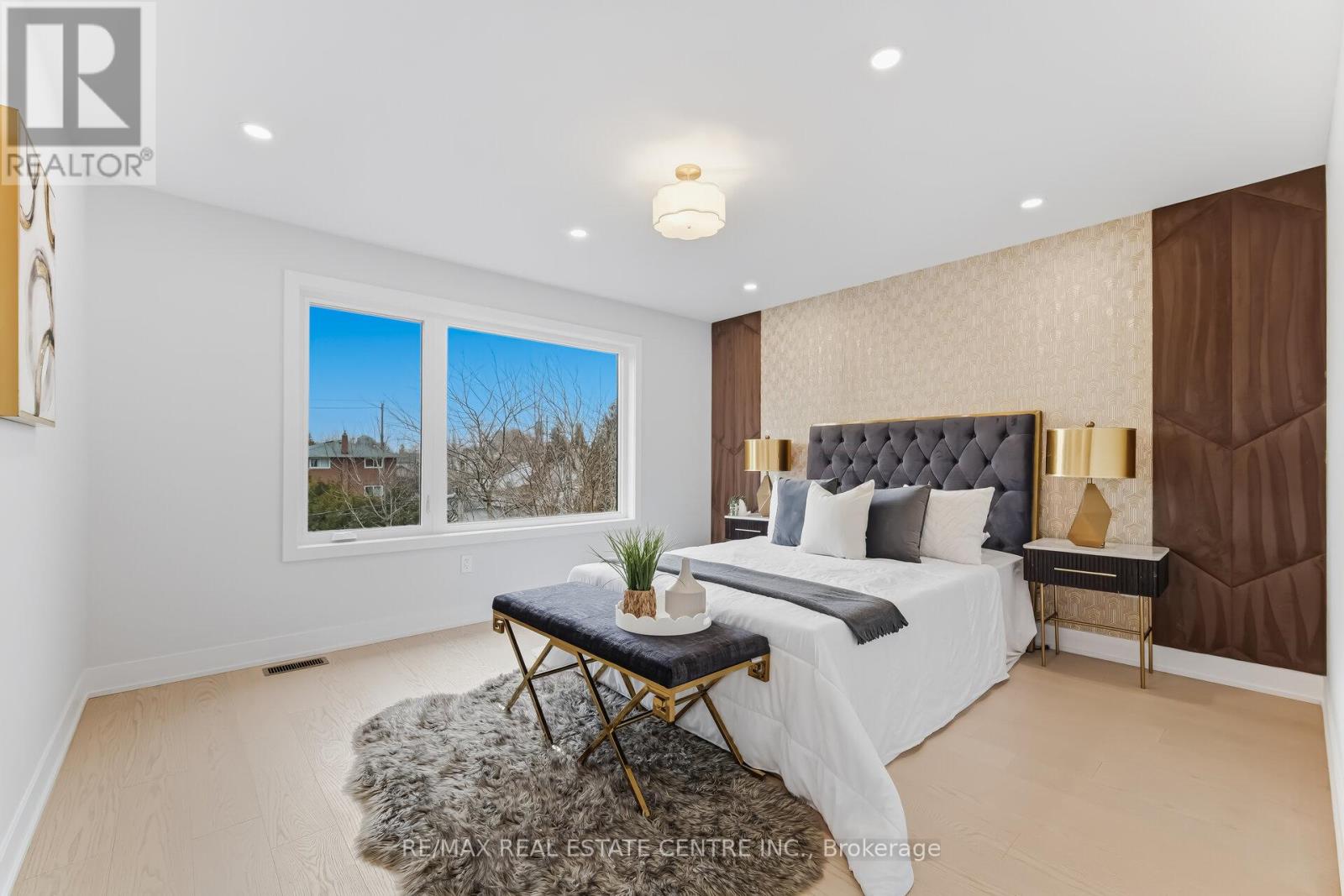 11 Bentley Drive, Toronto, Ontario  M8Z 3L9 - Photo 21 - W12931072