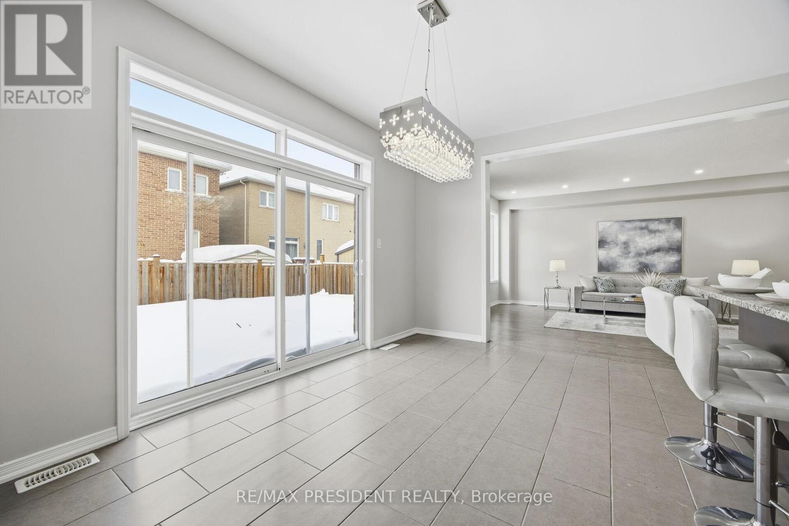 584 Remembrance Road, Brampton, Ontario  L7A 4N2 - Photo 13 - W12931082