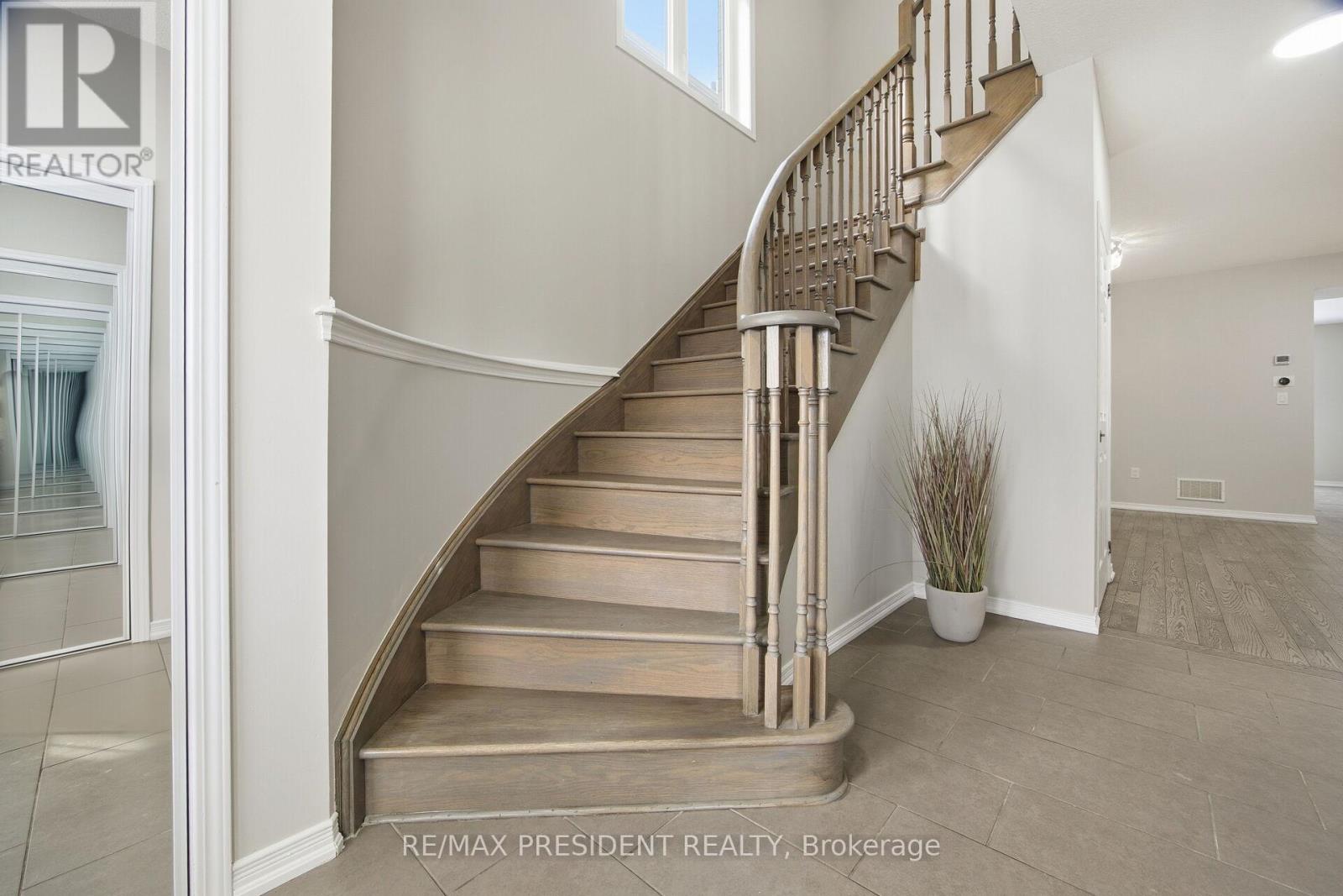 584 Remembrance Road, Brampton, Ontario  L7A 4N2 - Photo 18 - W12931082